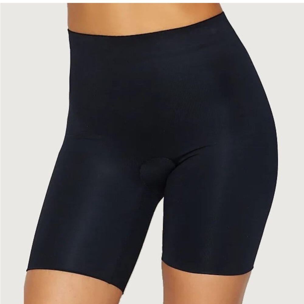 SPANX Hide & Sleek Women’s Mid-Thigh Smoother by Sara Blakely Size 3X NWT